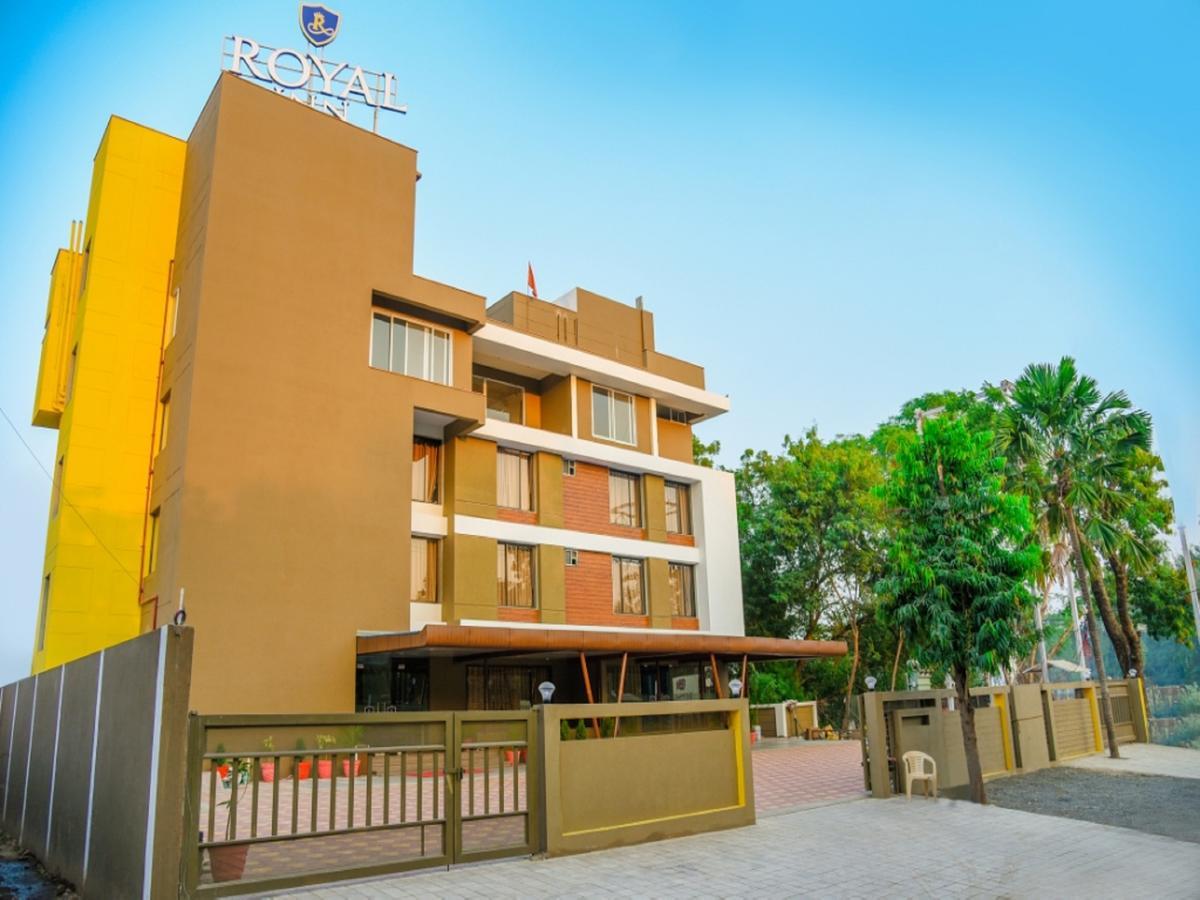 Royal Inn Khandwa Exterior photo